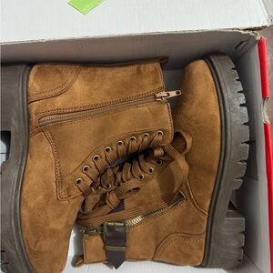 Women Chestnut Brown Boots